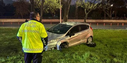 Kayseri’de kaza yapan sürücü otomobilini bırakıp kaçtı