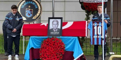 Atay Aktuğ için tören düzenlendi