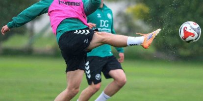 Konyaspor, Fenerbahçe maçı hazırlıklarına başladı