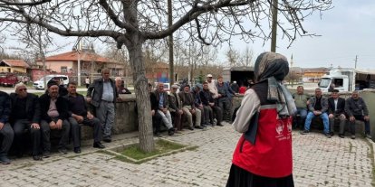 Aksaray’da yaşlılara "Yaşlı Sağlığı ve Aile İçi İletişim" eğitimi veriliyor