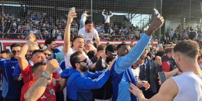 Erzurumspor FK maçtan sonra şampiyonluğunu kutladı