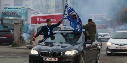 Oltu’da Erzurumspor’un şampiyonluk coşkusu