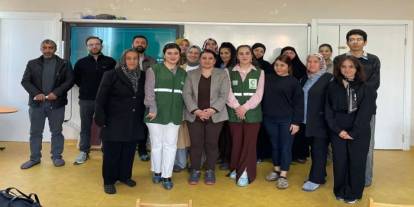 Kars’ta velilere bağımlılıkla mücadele eğitimi verildi