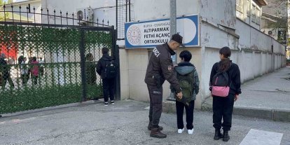 Bursa’da okullar daha güvenli...Her okula bekçi ve polis görevlendirildi