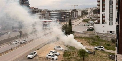 Vatandaşın yaktığı atık yangınını itfaiye ekipleri söndürdü