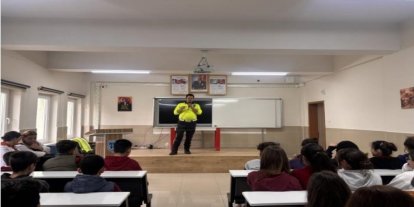 2 bin 316 öğrenciye polisten bilinçlendirme eğitimi