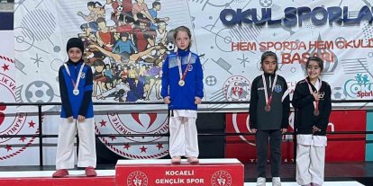 Çayırova’ya karatede 15 madalya birden