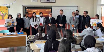 Çaldıran Müftülüğünden öğretmenlere "Geçmiş Olsun" çiçeği