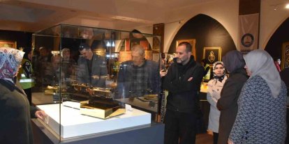 Gaziantep’te kutsal emanetler sergisi ziyaretçi akınına uğradı