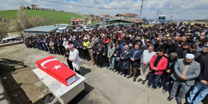 Rahatsızlanarak hayatını kaybeden kursiyer jandarma toprağa verildi
