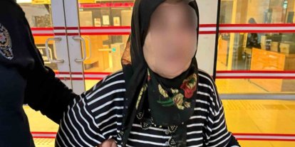 Yaşlı kadın, kendisine terlik atan yeğenini bıçakladı