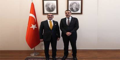 AK Parti Kars Milletvekili Adem Çalkın’dan Bakan Yusuf Tekin’e Ziyaret