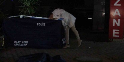 Antalya’da genç adam kaldırımda ölü bulundu