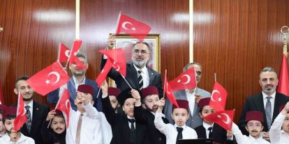 Kestel Belediyesi Meclis Salonu’nda miniklerden tarihi canlandırma