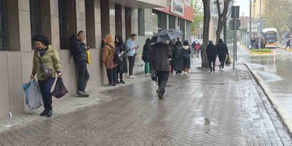 Eskişehir’de sağanak yağış etkili oldu