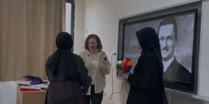 Elazığ’da vefa örneği: öğrencilerden öğretmenlerine anlamlı hediye