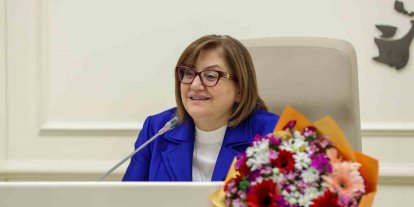 Şahin, başarılı sporcularla bir araya geldi