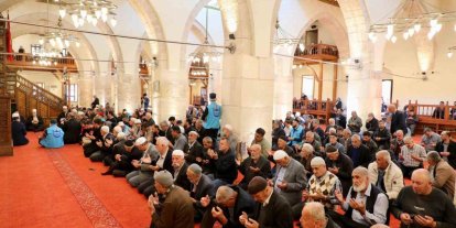 Okul saldırısında hayatını kaybeden öğretmen ve öğrencileri için mevlit okutuldu