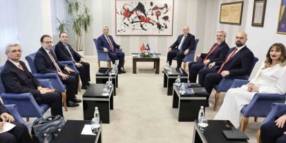 Ticaret Bakanı Bolat, Kosova Başbakanı Kurti ile bir araya geldi