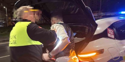 Ceza yiyen alkollü sürücü ekiplere önce ‘teşekkür’ etti, sonra zorluk çıkardı