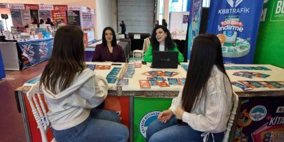 Kayseri Kitap Fuarı’nda çocukların keyfi yerinde