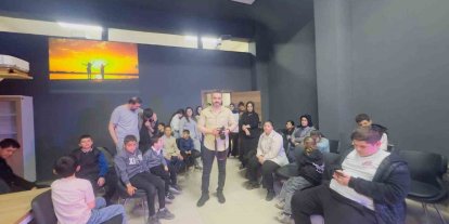 Güroymak MYO’dan özel çocuklar için fotoğraf etkinliği