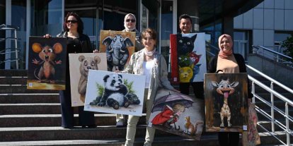 Manisa Büyükşehir Belediyesinden minik hastalara 23 Nisan morali