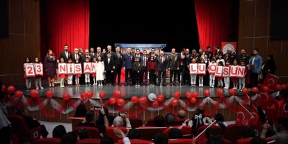 Başkan Büyükkılıç, çocukların bayram sevincine ortak oldu