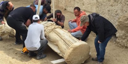 Laodikeia’da 2 metrelik Athena heykeli gün yüzüne çıkartıldı