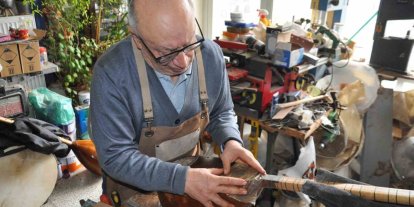 Kars’ta 73 yaşındaki usta, kaybolan "tar" geleneği için çırak arıyor