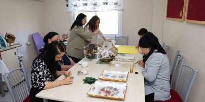 Sessizliğini sanatla aştı: İşitme engelli Sinem’in başarı hikayesi