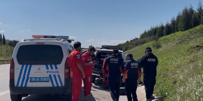 "Otoyola 5 yaşında çocuk bırakıldı" ihbarı ekipleri alarma geçirdi