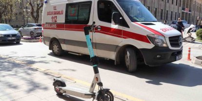 Eskişehir’de otomobil scooter’a çarptı