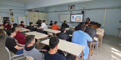 Lise sıralarında yapay zeka mesaisi