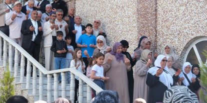 Hacı adayları dualarla kutsal topraklara uğurlandı