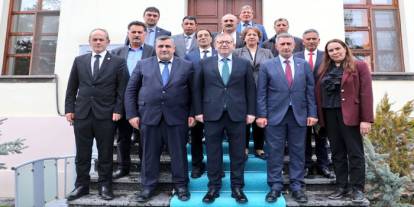 Kars Valisi Ziya Polat muhtarları kabul etti