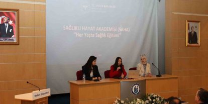 Sağlıklı Hayat Merkezi hizmetleri hemşirelik öğrencilerine tanıtıldı