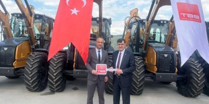 Kütahya Belediyesi’ne TBB’den araç desteği