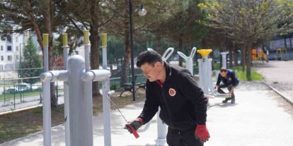 Bilecik’te park ve oyun alanlarına yeni kameriyeler yerleştirildi