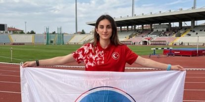 Kayserili sporcu Türkiye rekoru kırarak olimpiyat barajını aştı