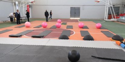 Yenilenen Tavşancıl Spor Salonu kapılarını açtı