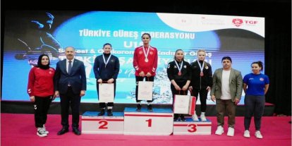 Erzincanlı güreşçilerden Türkiye Şampiyonası’nda çifte başarı