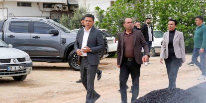 Kozan’da alt yapısı tamamlanan sokaklar asfaltlanıyor