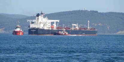 Çanakkale Boğazı’nda ham petrol tankeri sürüklendi