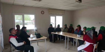 Elazığ’da kadın üreticilere tarım eğitimi