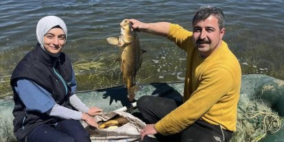 Gölette kaçak avcılığa geçit yok: Yasa dışı ağ imha edildi