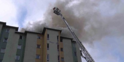 Ataşehir’de site içinde yangın: Sakat köpek mahsur kaldı