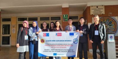 Alaşehirli öğrenciler İtalya’da Türkiye’yi temsil etti