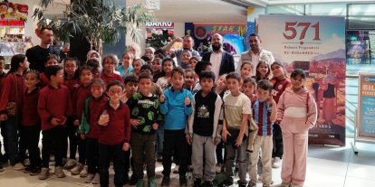 Aslanapa’da Kur’an kursu öğrencileri "571 Rahmet Peygamberi Hz Muhammed" filmini izledi