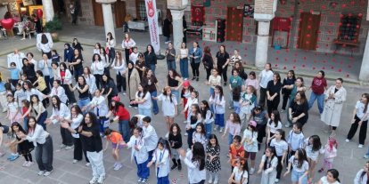 Dünya Dans Günü’nde renkli görüntüler